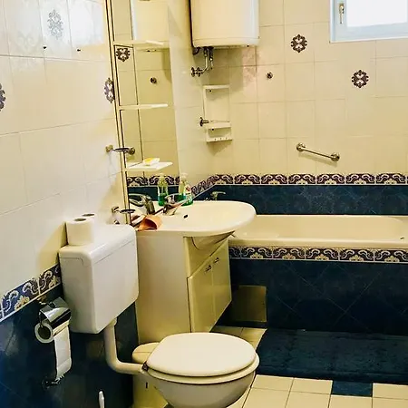 伊尔马公寓 公寓 *